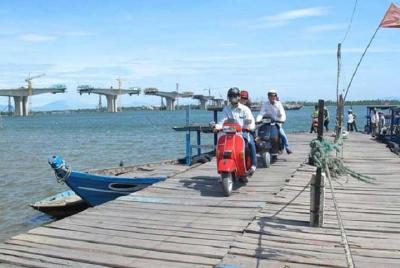 Vintage Vespa Hoi An Cultural Afternoon Tour from Hoi An Vintage Vespa Hoi An Cultural Afternoon Tour from Hoi An