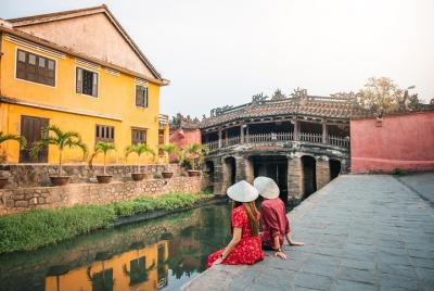 Hoi An Ancient Town Tour: Japanese Covered Bridge & Old House from Hoi An Hoi An Ancient Town Tour: Japanese Covered Bridge & Old House from Hoi An
