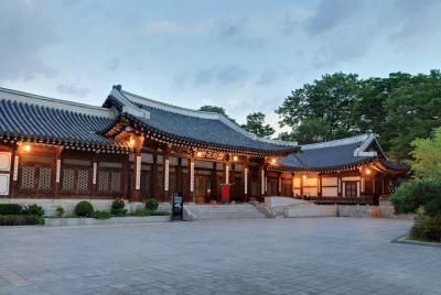 Korea House (Traditional Meals & Performances) Korea House (Traditional Meals & Performances)
