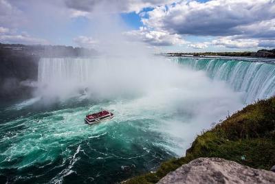 Private full day tour to Niagara Falls from Toronto - Hotel pick  Private full day tour to Niagara Falls from Toronto - Hotel pick