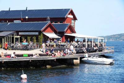Boat to Fjäderholmarna - Round Trip Ticket Boat to Fjäderholmarna - Round Trip Ticket
