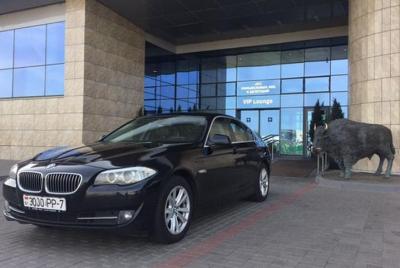 Transfer Minsk Airport - City Center by BMW 5 with English-speaki