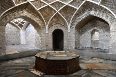 Bukhara Traditional Women Bukhara Traditional Women's Hammam / Bath XVI Century