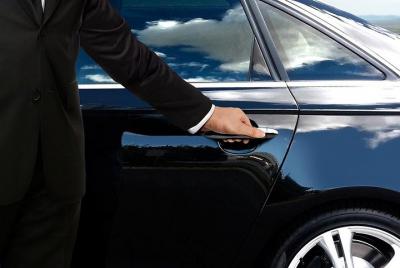 Private Departure Transfer: Casablanca Hotel to Casablanca Airport Private Departure Transfer: Casablanca Hotel to Casablanca Airport