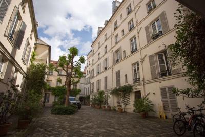 Le Marais: The Paris Neighborhood That Has It All Walking Audio Tour by VoiceMap
