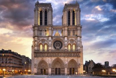Guided Tour of a Parisian Quarter