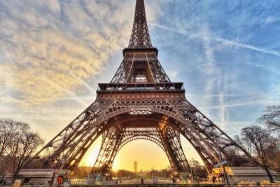 Skip the Line: Eiffel Tower 2nd Floor Priority Access Ticket with