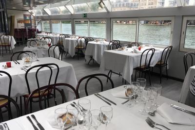Dinner cruise Seine & Canal St Martin from Bassin de la Villette 