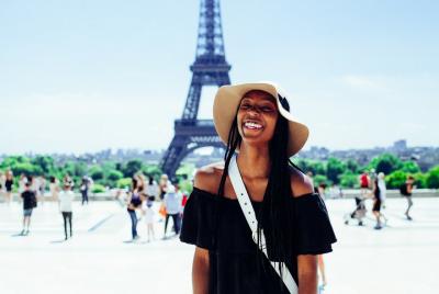 Backpacker's Private Tour of Paris - Experience best of everything with a local