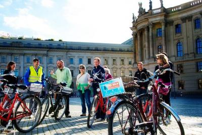 Private Berlin 3-Hour Bike Tour: Berlin Private Berlin 3-Hour Bike Tour: Berlin's Best