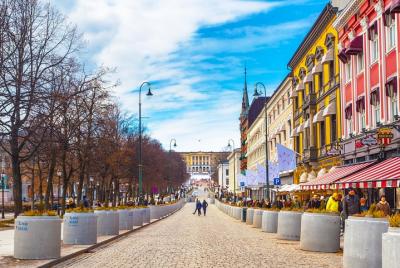 Shore Excursion: Oslo Highlights Tour with Viking Ship Museum and Shore Excursion: Oslo Highlights Tour with Viking Ship Museum and