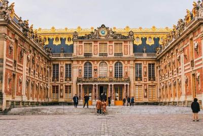 Versailles & Gardens Guided Tour with Full-Access (Transportations Included) 