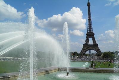 The Essentials of Paris 3-Day Tour with Moulin Rouge Show