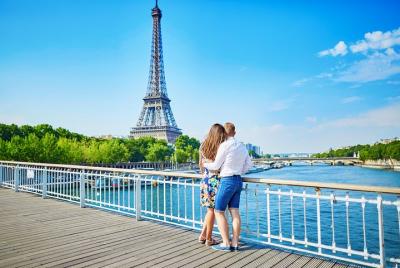 Guided Visit of the Eiffel Tower With Priority Access & Optional 