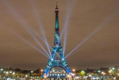 Eiffel Tower Tickets----Skip The Line VIP access to Second Floor