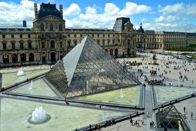 Skip the Line: A Day in Paris with Louvre Reserved Access Ticket 
