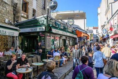 Monmartre Tour with a Local Guide: Private & 100% Personalized Monmartre Tour with a Local Guide: Private & 100% Personalized