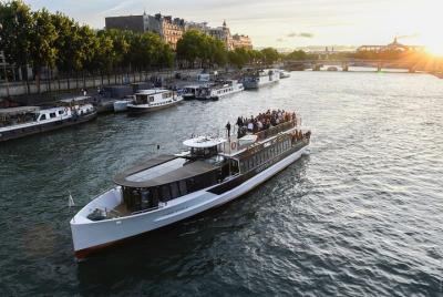 Sunset Cruise with drink + City Walking Tour