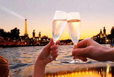 Paris Seine River Champagne Evening Cruise
