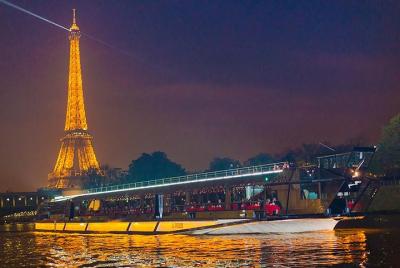 Bateaux Mouches New Year's Eve Dinner Cruise and Party