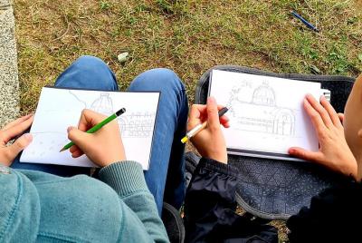 Drawing workshop and 3-hour cultural walk in Paris