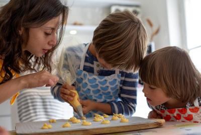 Kids in the Kitchen - Chouquettes