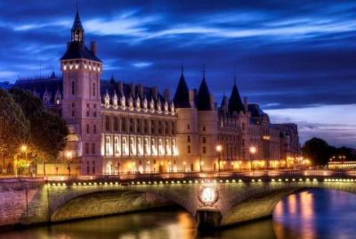 Dark Paris Myths & Legends Private Walking Tour