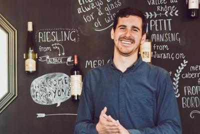 French wine and cheese tasting in Paris