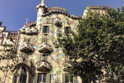 Barcelona Modernism highlits private waking tour with local exper Barcelona Modernism highlits private waking tour with local exper