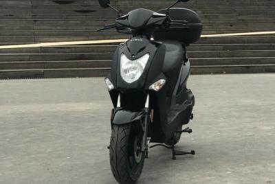 Rent a 50cc scooter with 2 seat