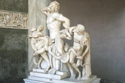 Vatican City Walking Tour with Sistine Chapel