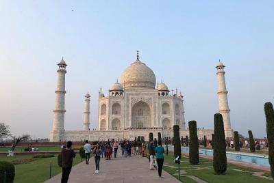 Same Day Majestic Taj Mahal Tour from Delhi