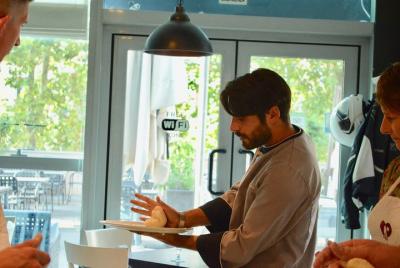  1h Pizza Crash Course with a Chef in Rome