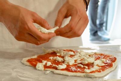 1-Hour Rome Pizza Cooking Class with Dinner