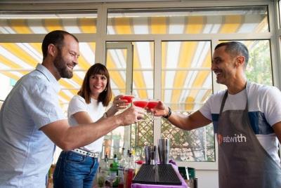 Private Cocktail Mastercass + 3 course-dinner on a beautiful Roma