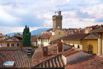 Cortona and Arezzo Full-Day Small-Group Tour from Rome
