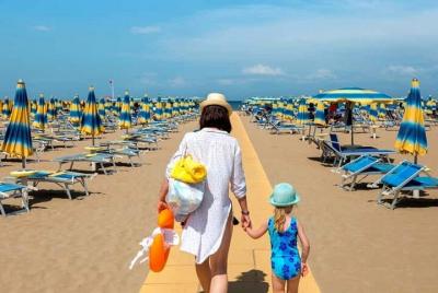 Visit Rome and Relax at the beach