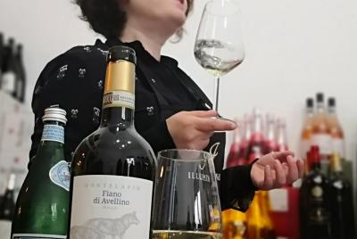 Mad for wine: Virtual Class with Italian Sommelier Live from Rome
