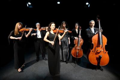 Vivaldi Vivaldi's Four Seasons meets Bach's Masterpieces