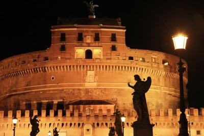 Rome by Night Walking Tour - Legends & Criminal Stories