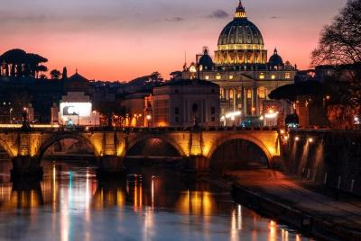 Private Airport Transfer: Rome Leonardo da Vinci-Fiumicino Airport (FCO) to Rome