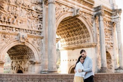 Private Vacation Photography Session with Local Photographer in Rome