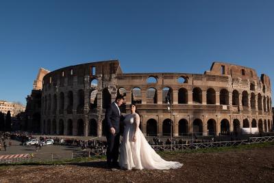 Honeymooners Rome Tour with Professional Photographer and Driver