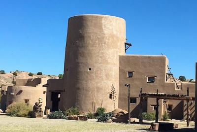  Exploring the Magic of Northern New Mexico: Scenery, Pueblos and Churches 