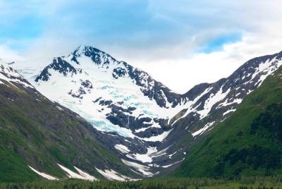 Whittier Wildlife & Wilderness Photo Tour from Anchorage Whittier Wildlife & Wilderness Photo Tour from Anchorage