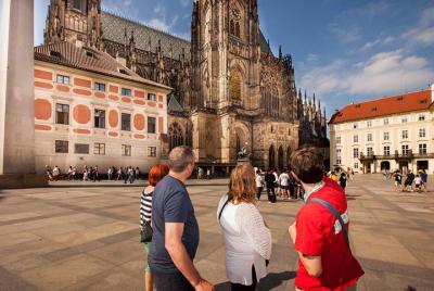 Prague Old Town, River Cruise and Prague Castle Sightseeing Tour 