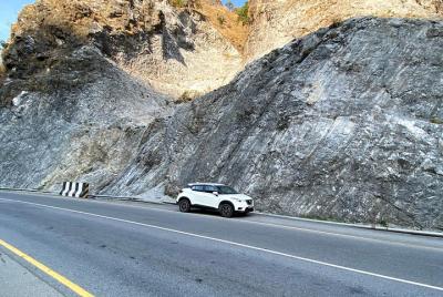 Private Car Service from Kathmandu to Pokhara 