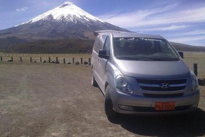 Transfer Airport Quito-Hotel or vice versa with bilingual driver-