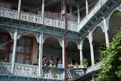 Architecture tour in Tbilisi and beautiful photos by professional