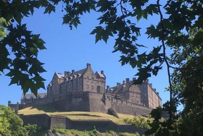 Private Walk: Edinburgh Old Town and New Town Private Walk: Edinburgh Old Town and New Town